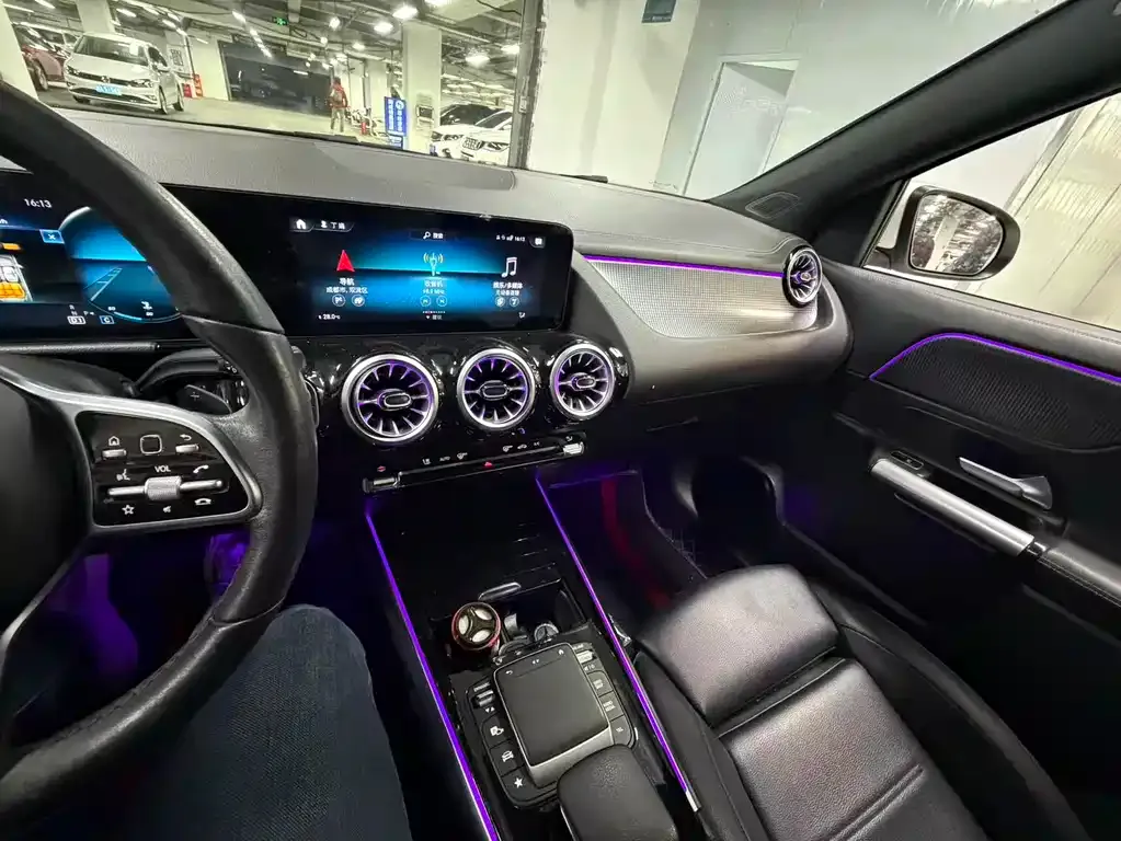 Mercedes-Benz GLA — фото 6
