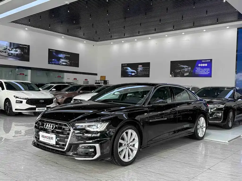 Audi A6L — фото 1