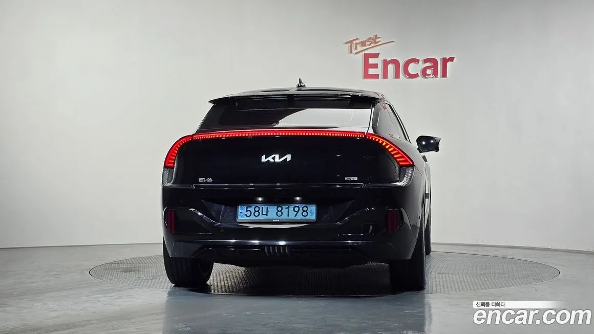 Kia EV6 — фото 4