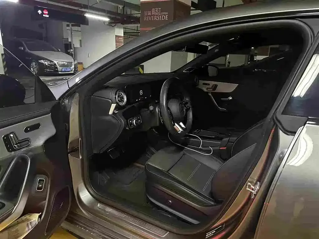 Mercedes-Benz CLA AMG — фото 8