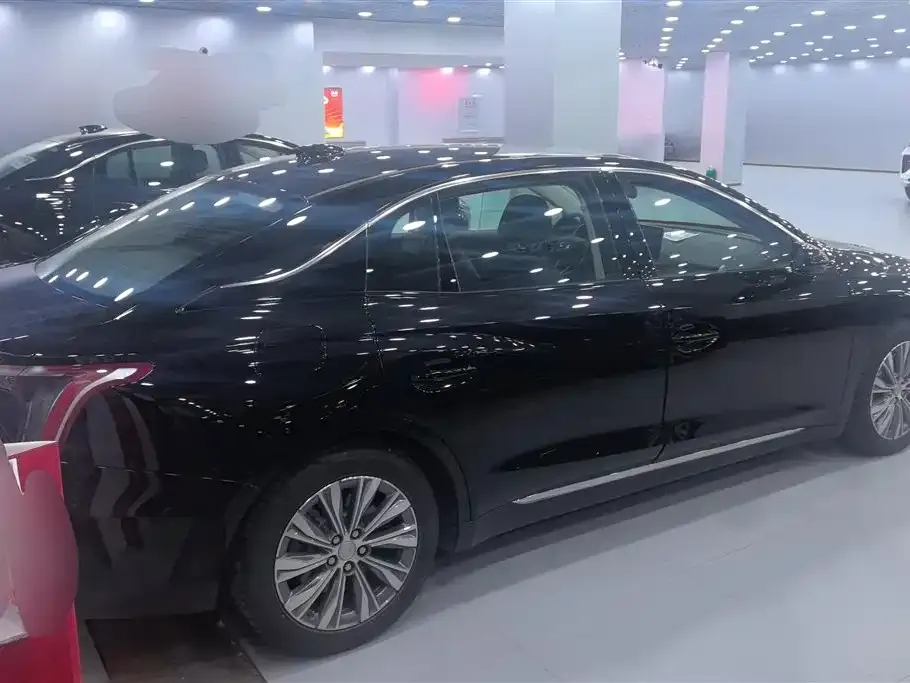 Hongqi E-QM5 — фото 6