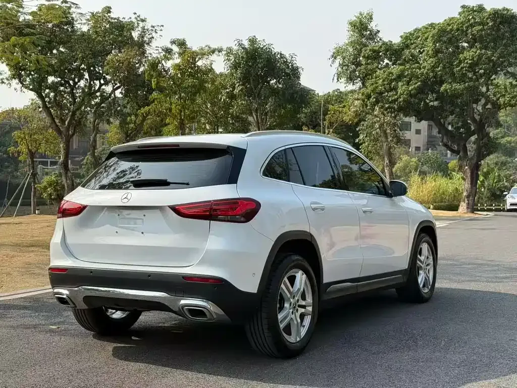 Mercedes-Benz GLA — фото 9
