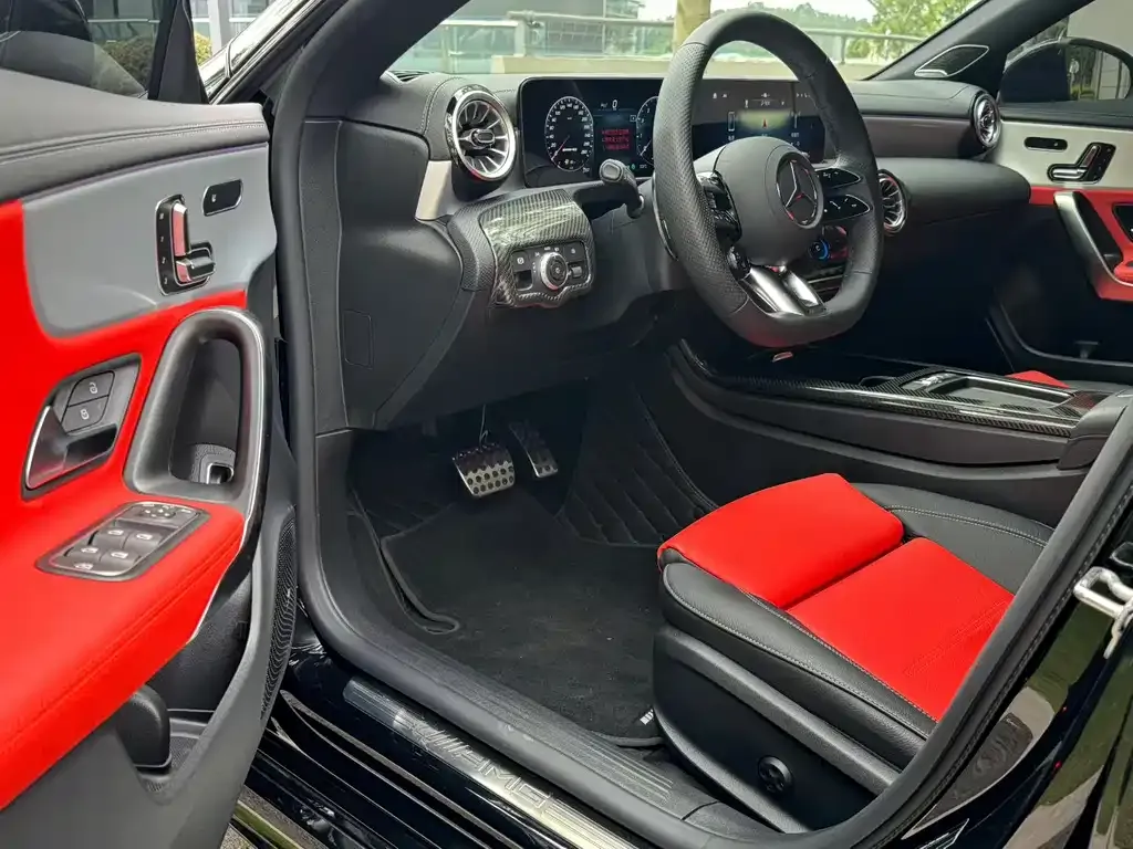 Mercedes-Benz CLA AMG — фото 2