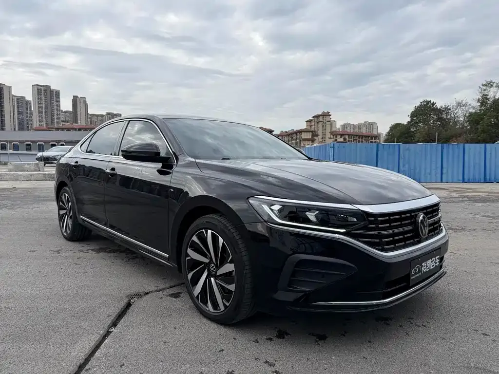 Volkswagen Passat — фото 3