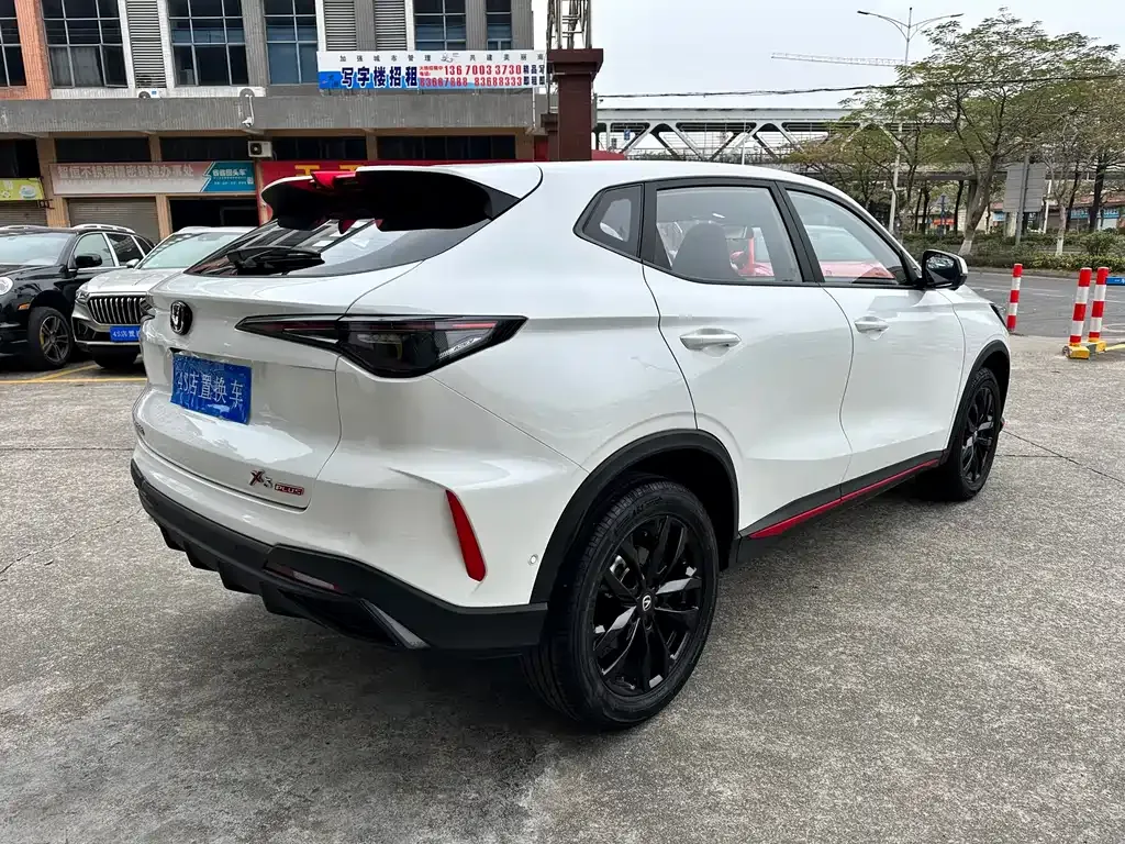 Changan X5 PLUS — фото 9