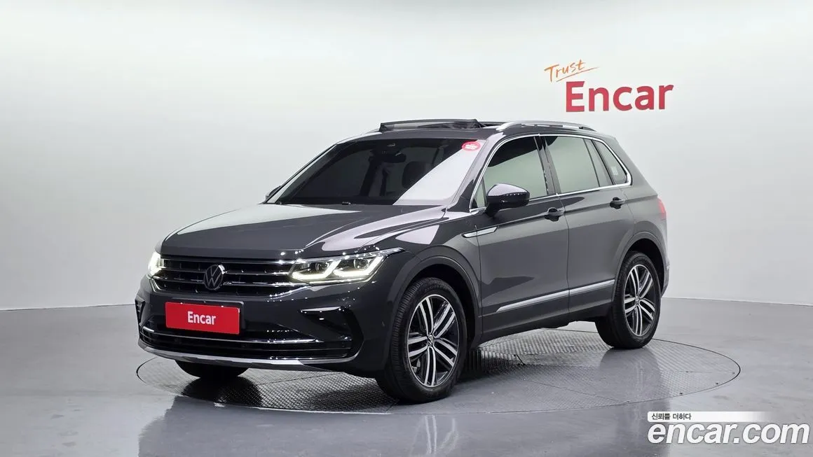 Volkswagen Tiguan — фото 1