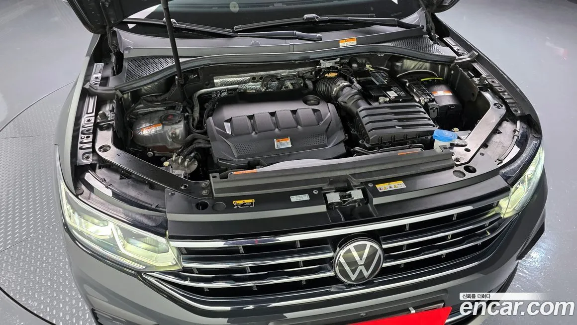 Volkswagen Tiguan — фото 4