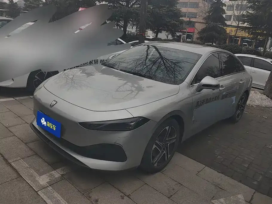 Roewe D7 — фото 1