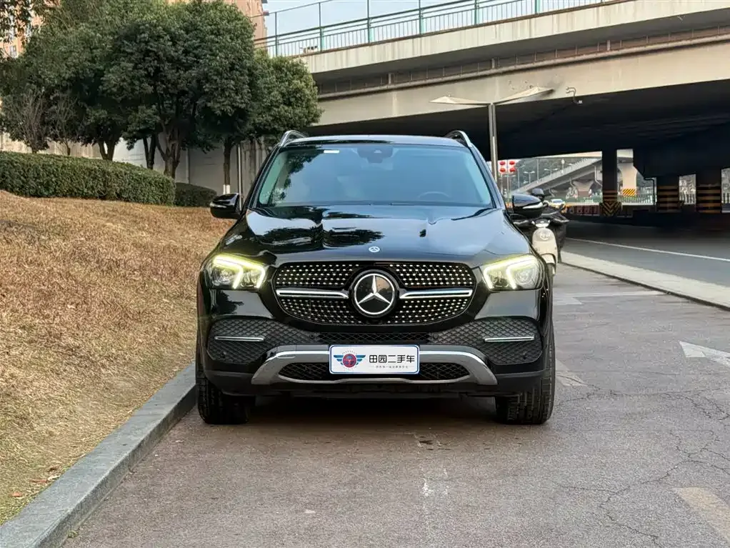 Mercedes-Benz GLE — фото 7