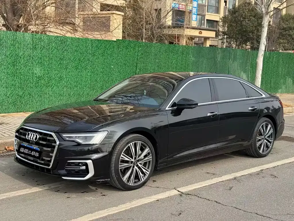 Audi A6L — фото 1