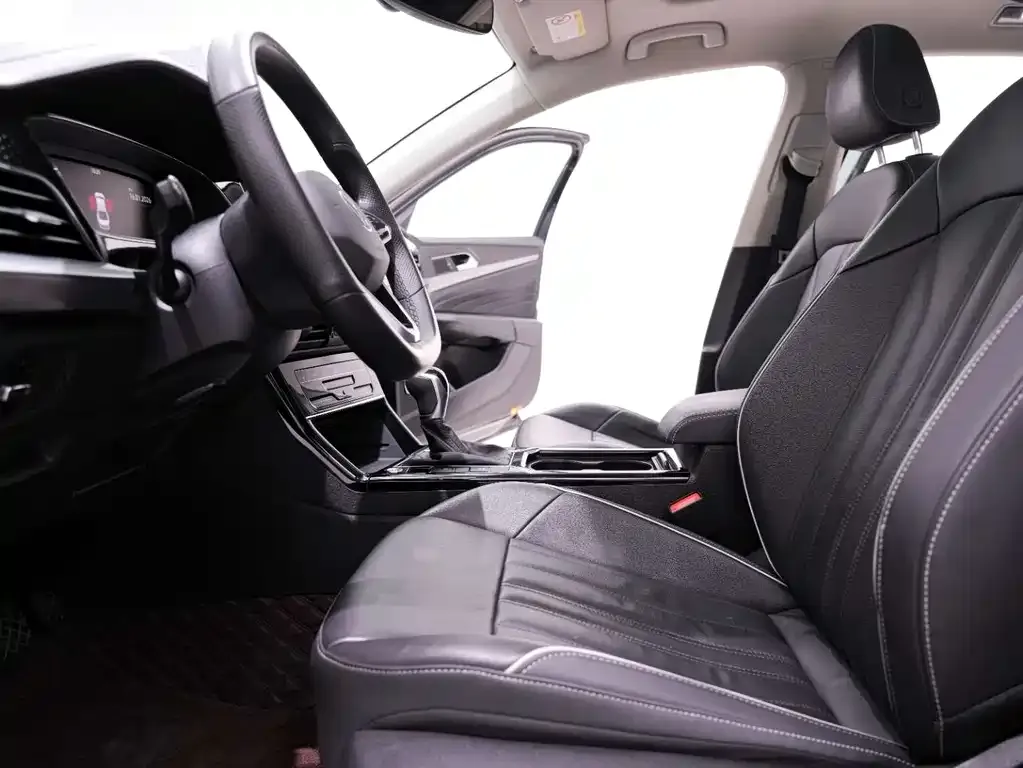 Volkswagen Passat — фото 10