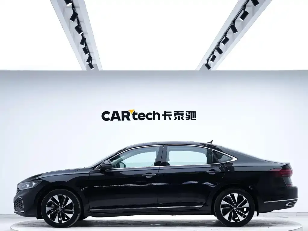 Volkswagen Passat — фото 3