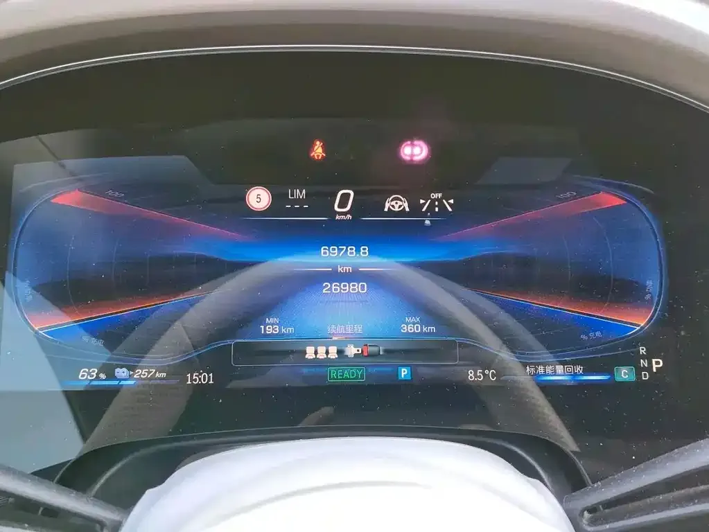 Mercedes-Benz EQS AMG — фото 3