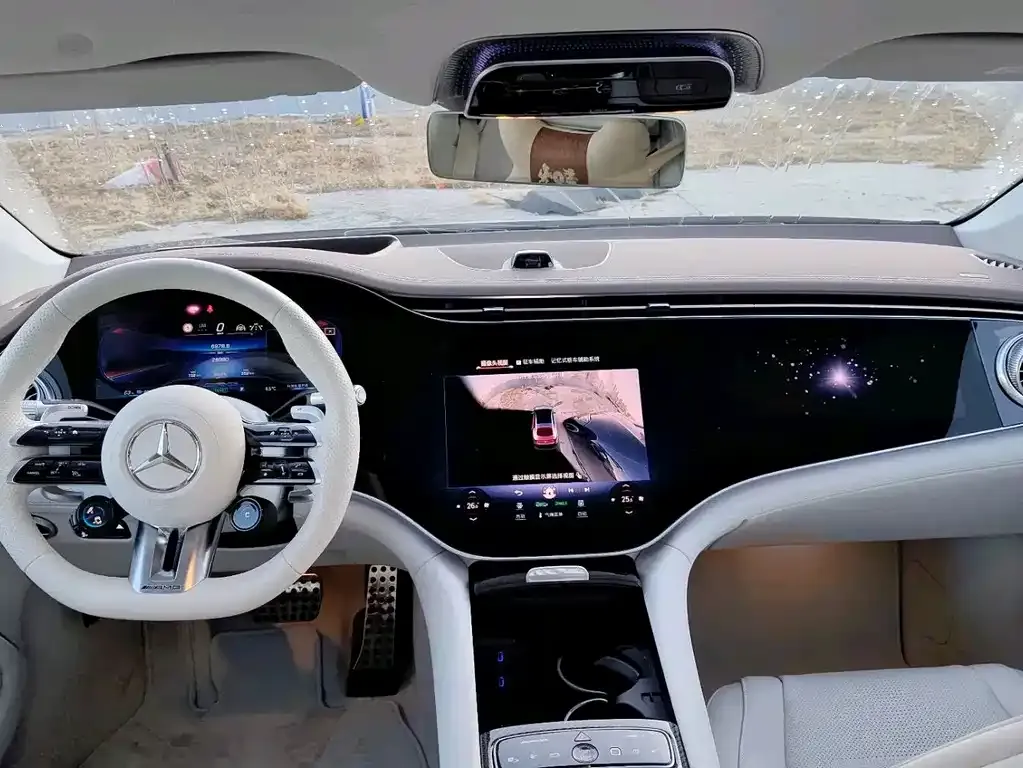 Mercedes-Benz EQS AMG — фото 6
