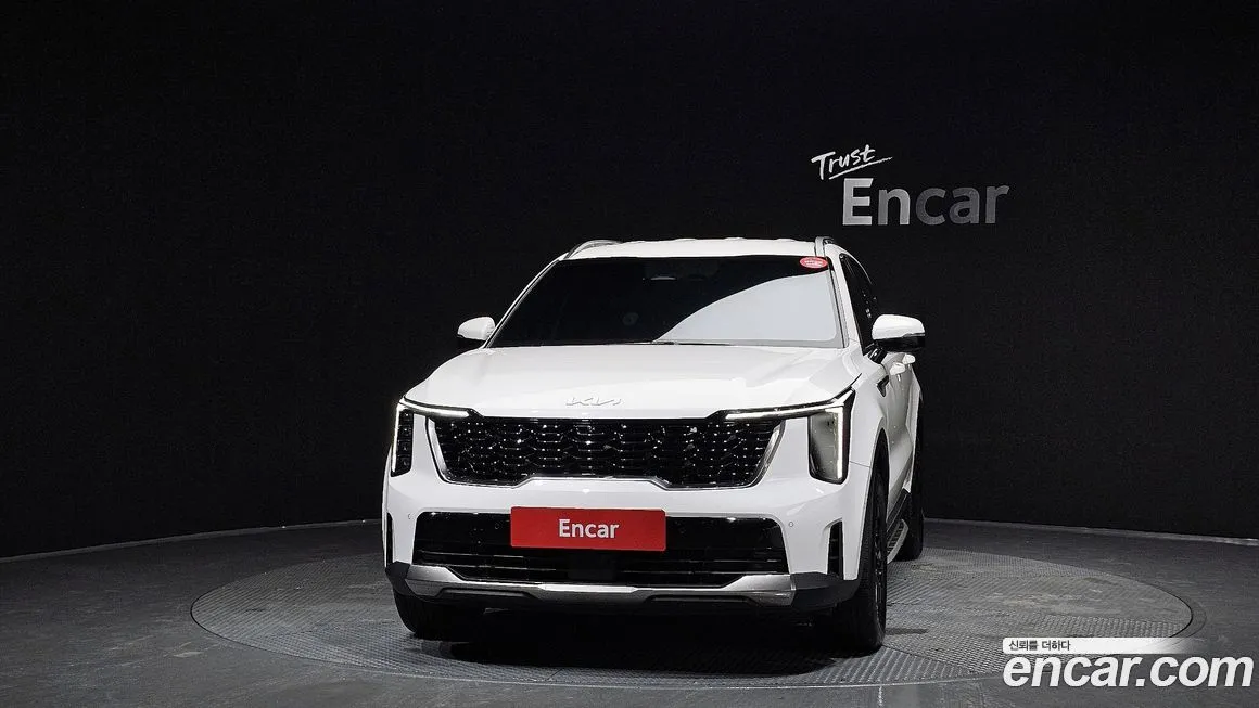 Kia Sorento — фото 7