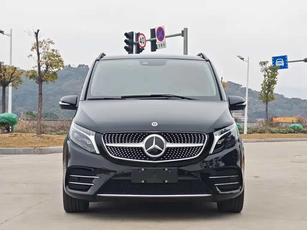 Mercedes-Benz V-Class — фото 5