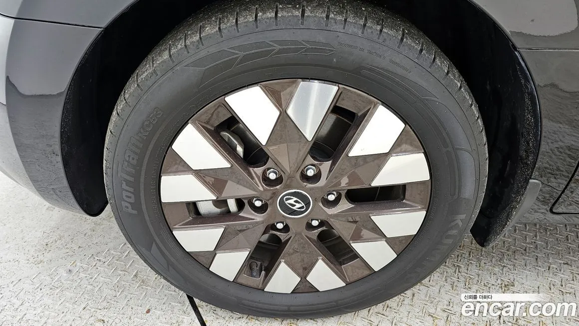 Hyundai Staria — фото 4
