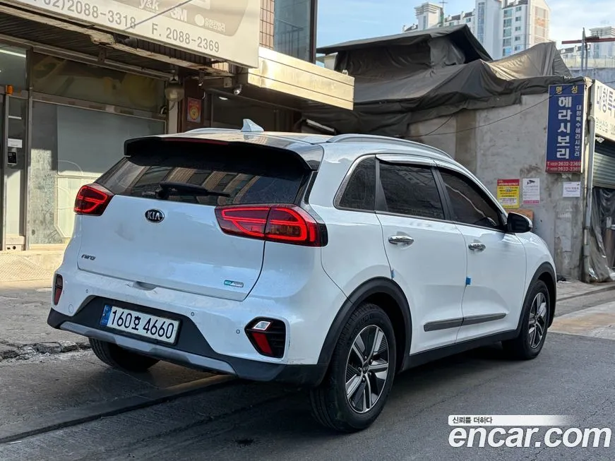 Kia Niro — фото 7