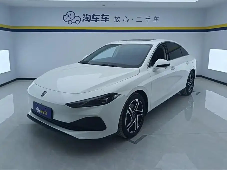 Roewe D7 — фото 1