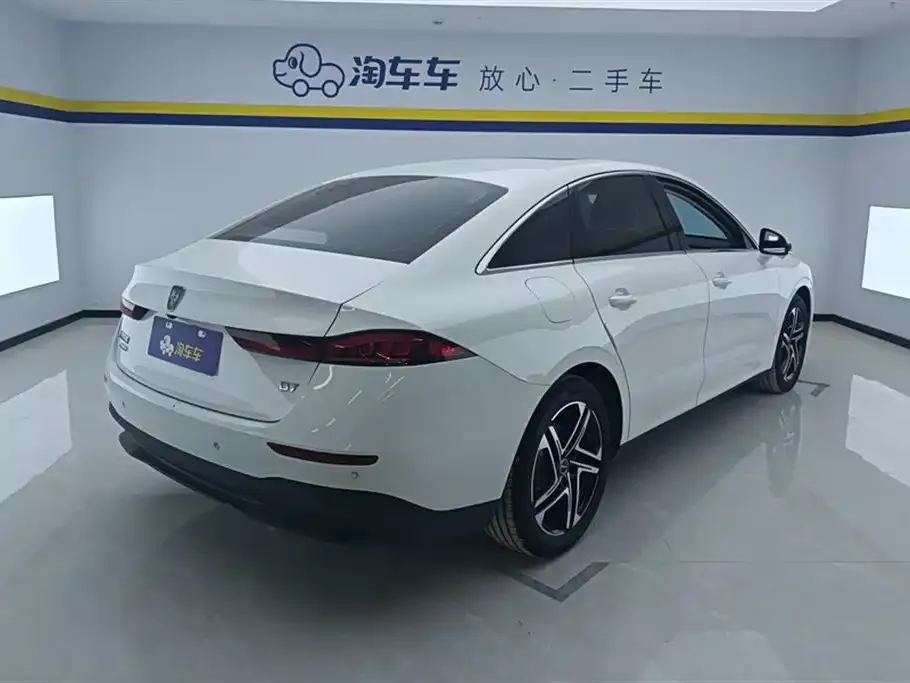 Roewe D7 — фото 3