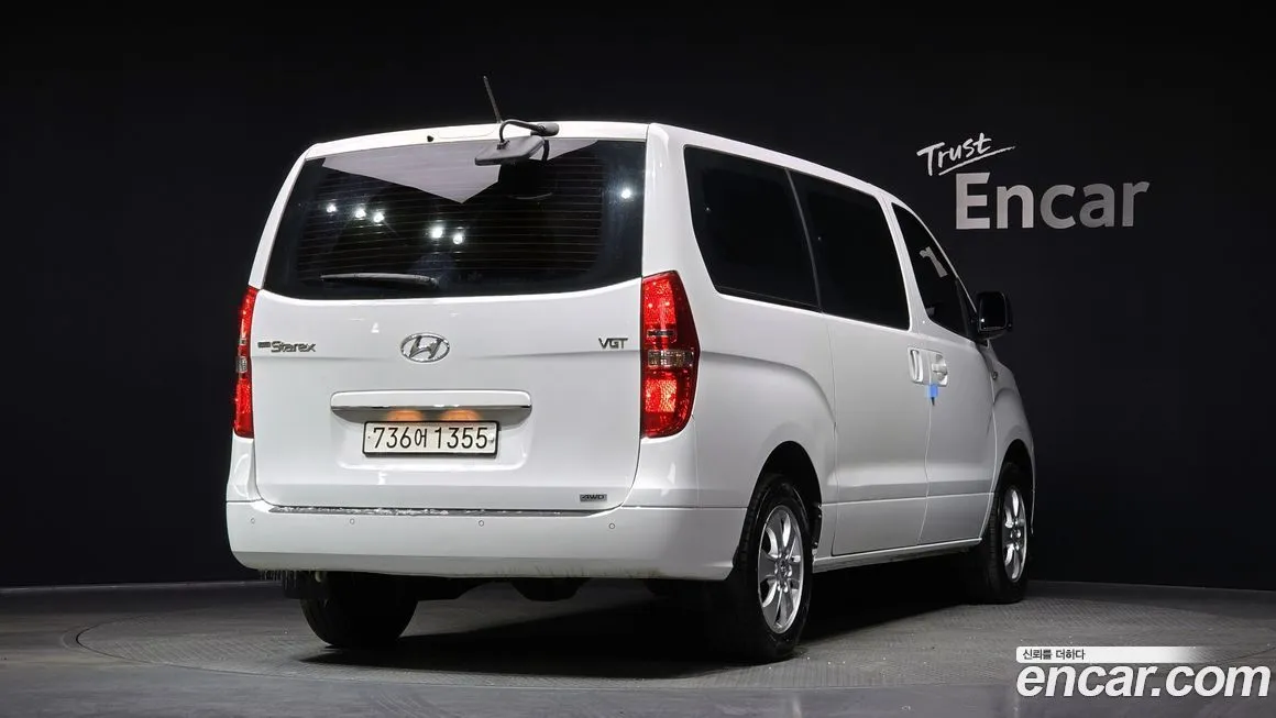Hyundai Starex — фото 3