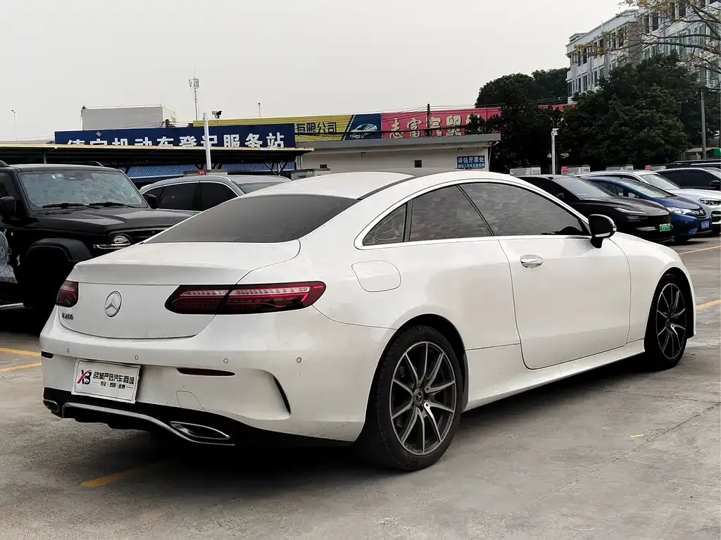 Mercedes-Benz E-Class (Import) — фото 5