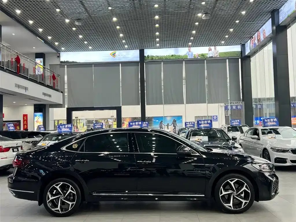 Volkswagen Passat — фото 5