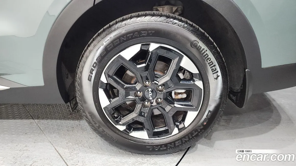 Kia Sorento — фото 10