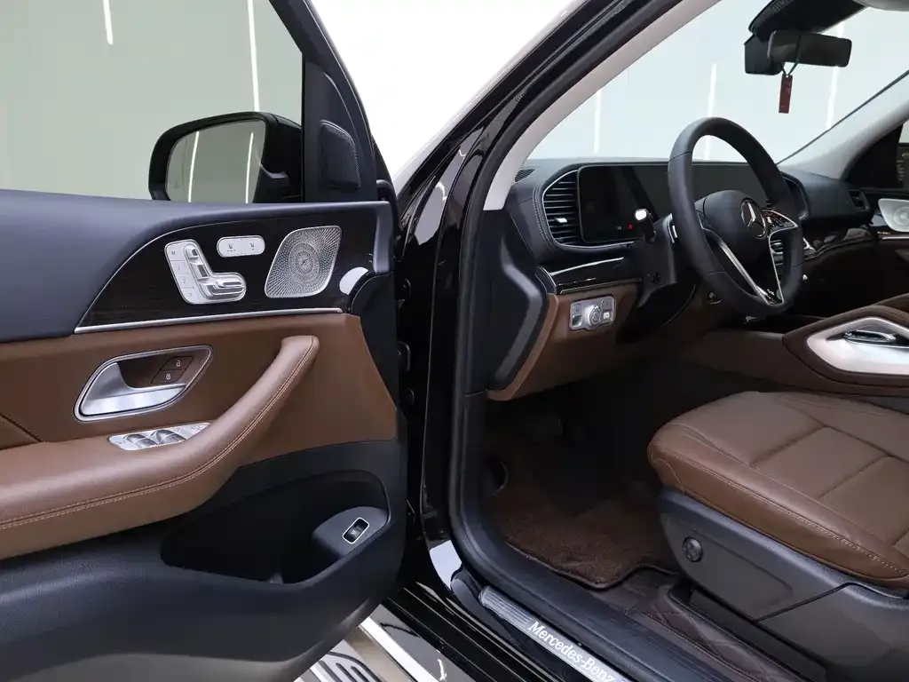 Mercedes-Benz GLE — фото 9