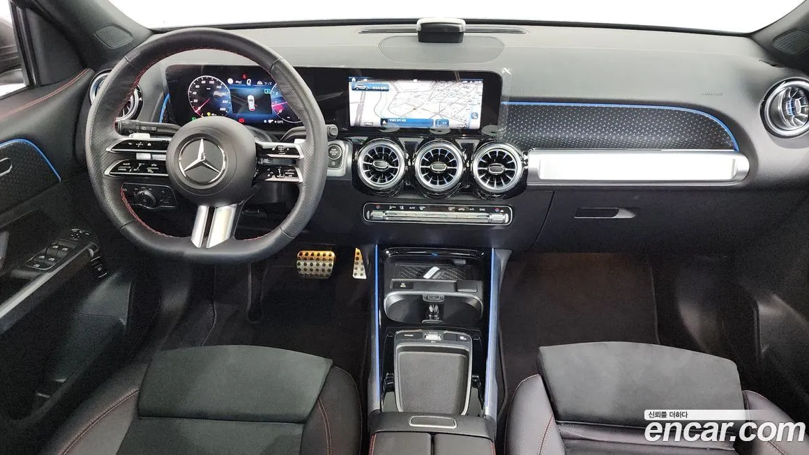 Mercedes-Benz GLB-Class — фото 10