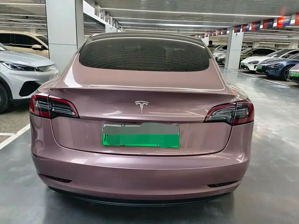Tesla Model 3 — фото 3
