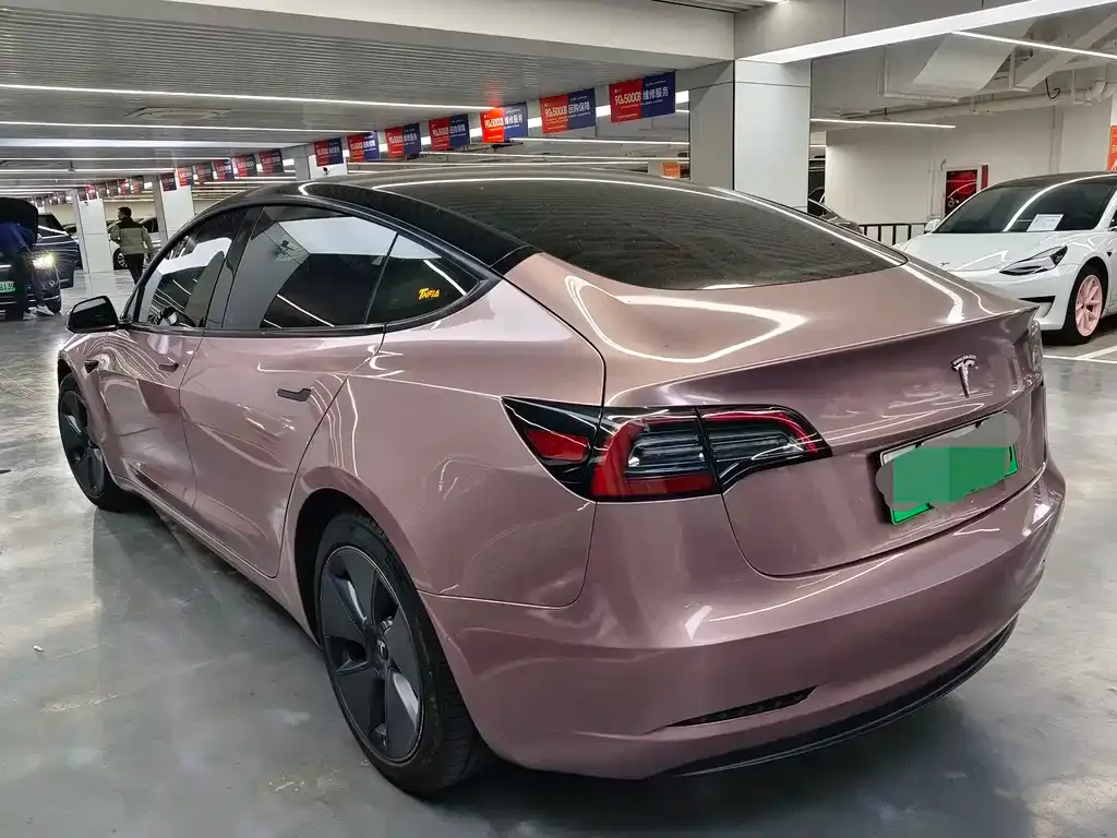 Tesla Model 3 — фото 8