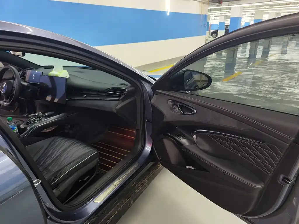 BYD Seal — фото 4