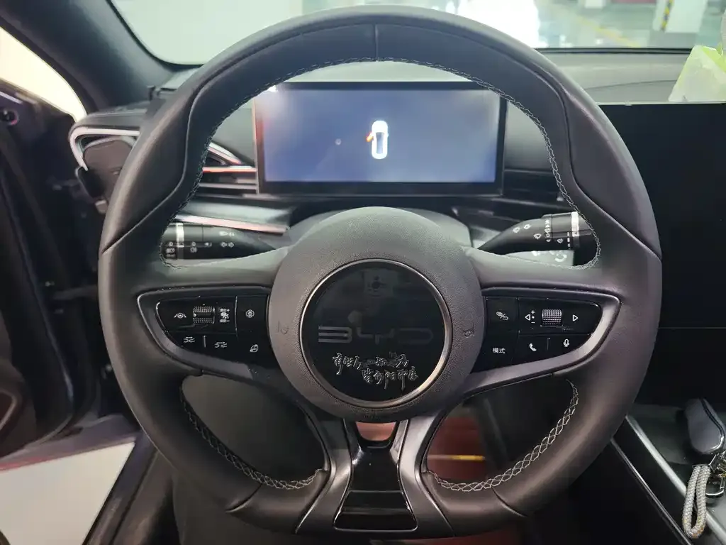 BYD Seal — фото 2