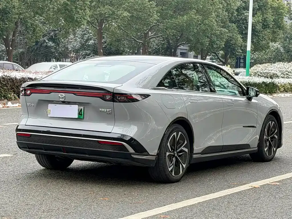 Mazda EZ-6 — фото 5