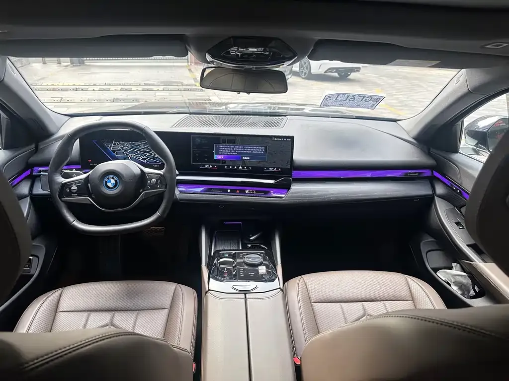 BMW i5 — фото 7