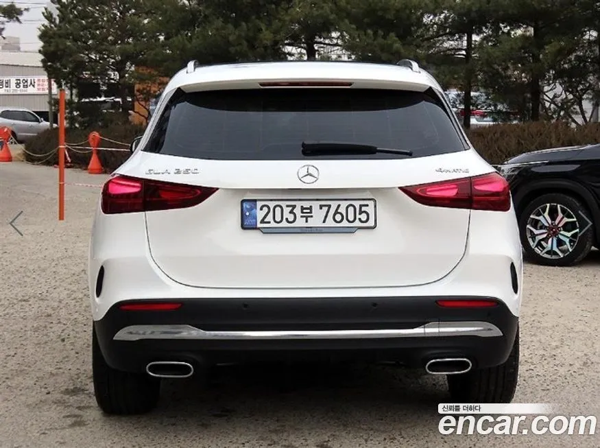 Mercedes-Benz GLA-Class — фото 4