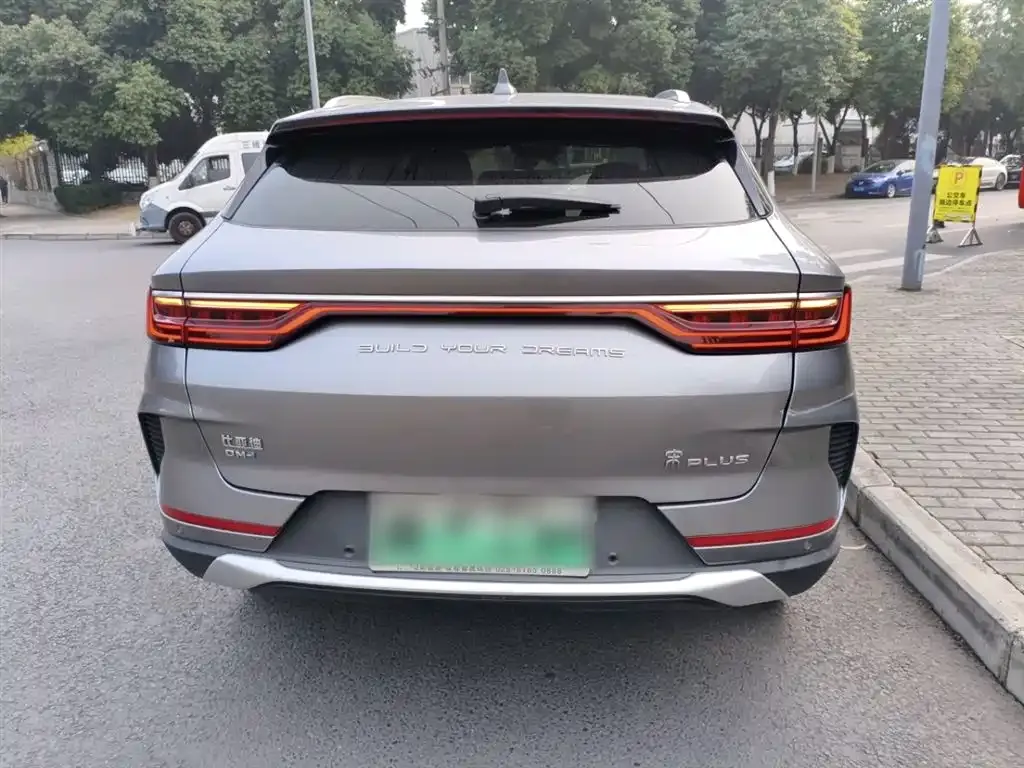 BYD PLUS New Energy — фото 4