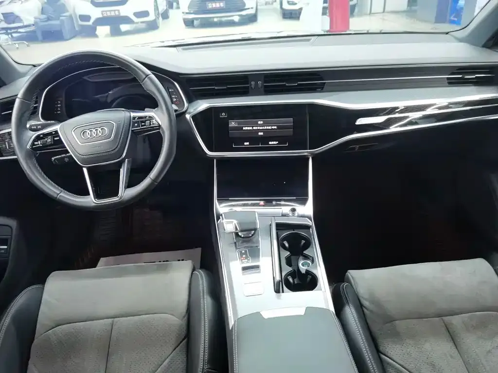 Audi A6L — фото 10