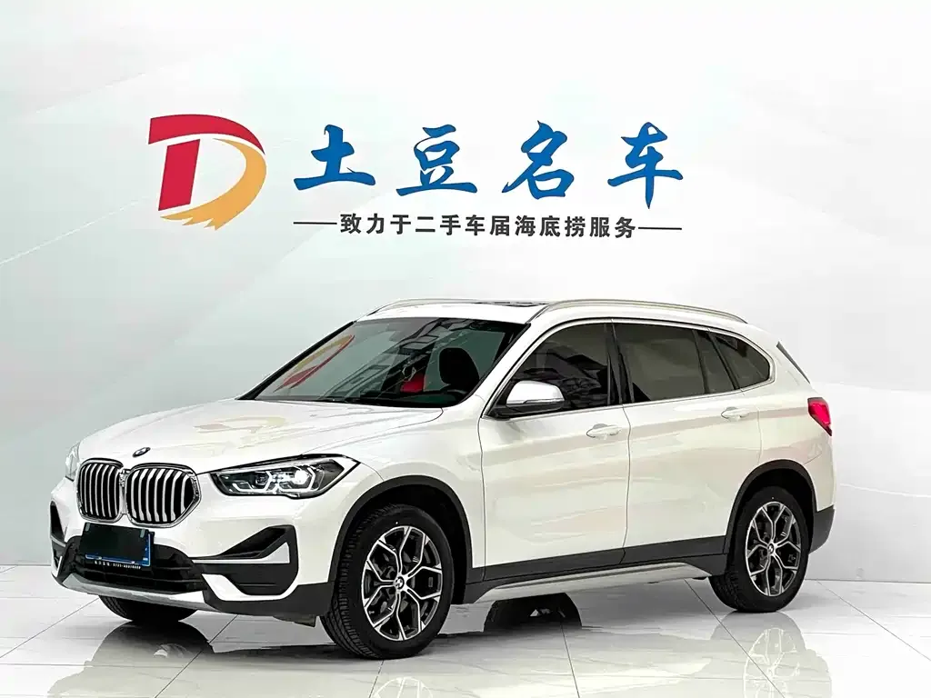 BMW X1 — фото 1