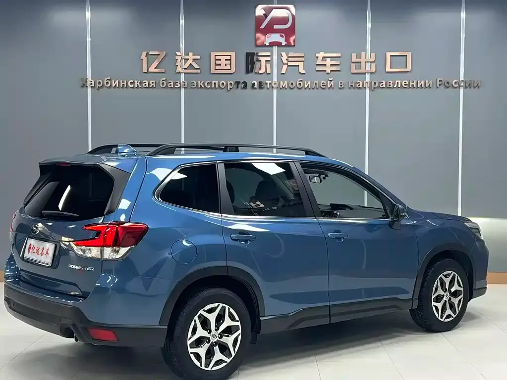 Subaru Forester — фото 3