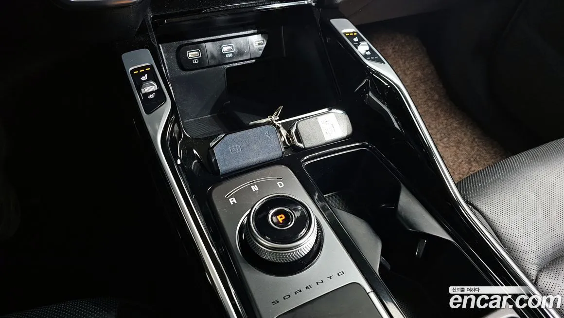 Kia Sorento — фото 8