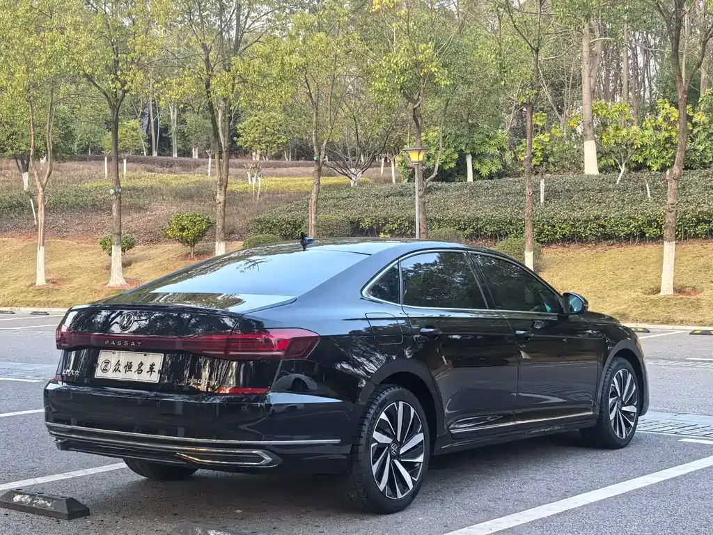 Volkswagen Passat — фото 5