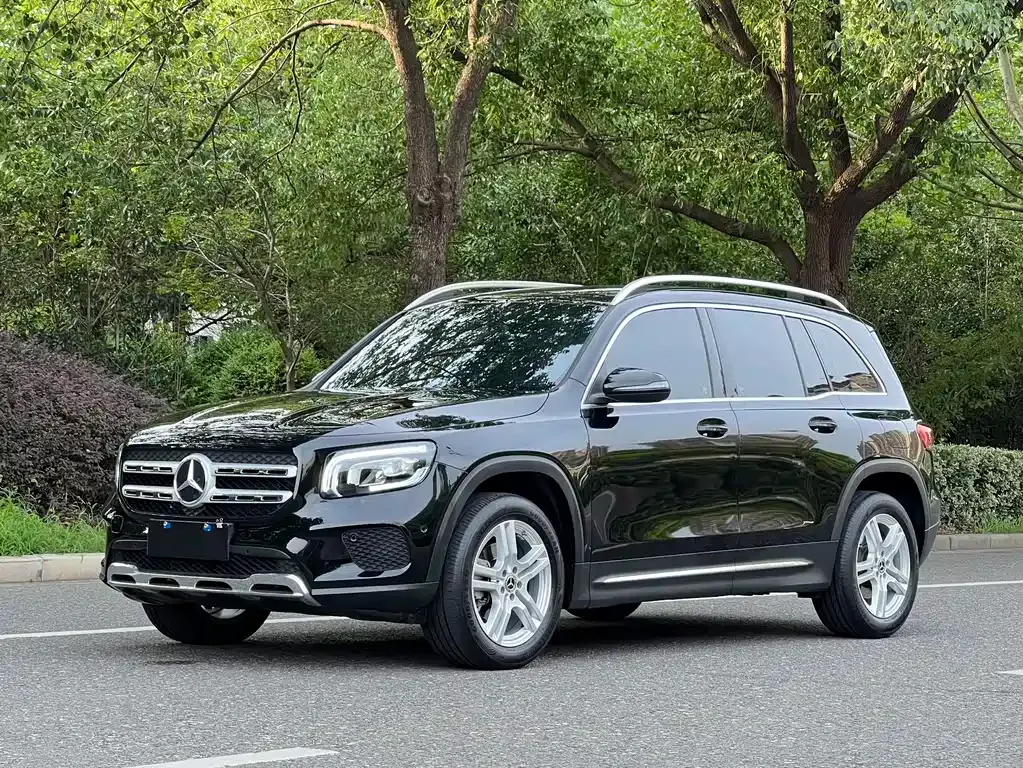 Mercedes-Benz GLB — фото 7