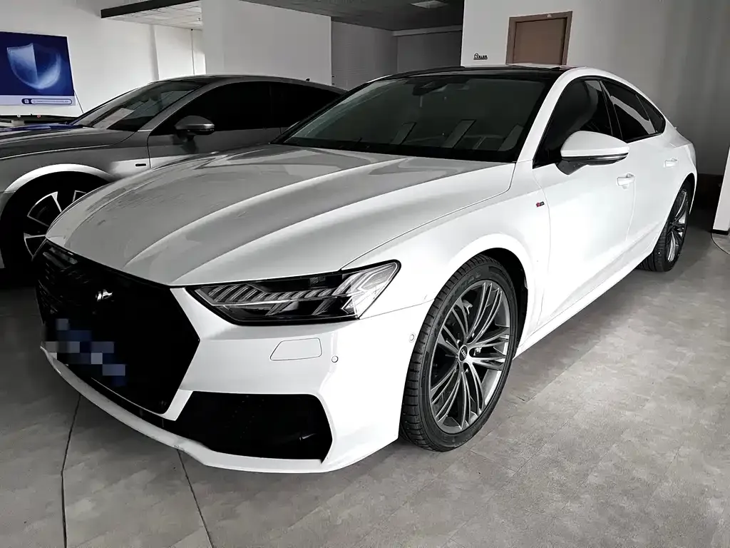 Audi A7 — фото 1