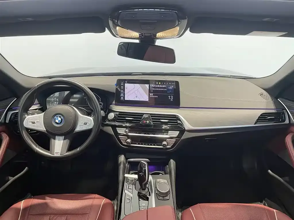 BMW 5 Series New Energy — фото 8