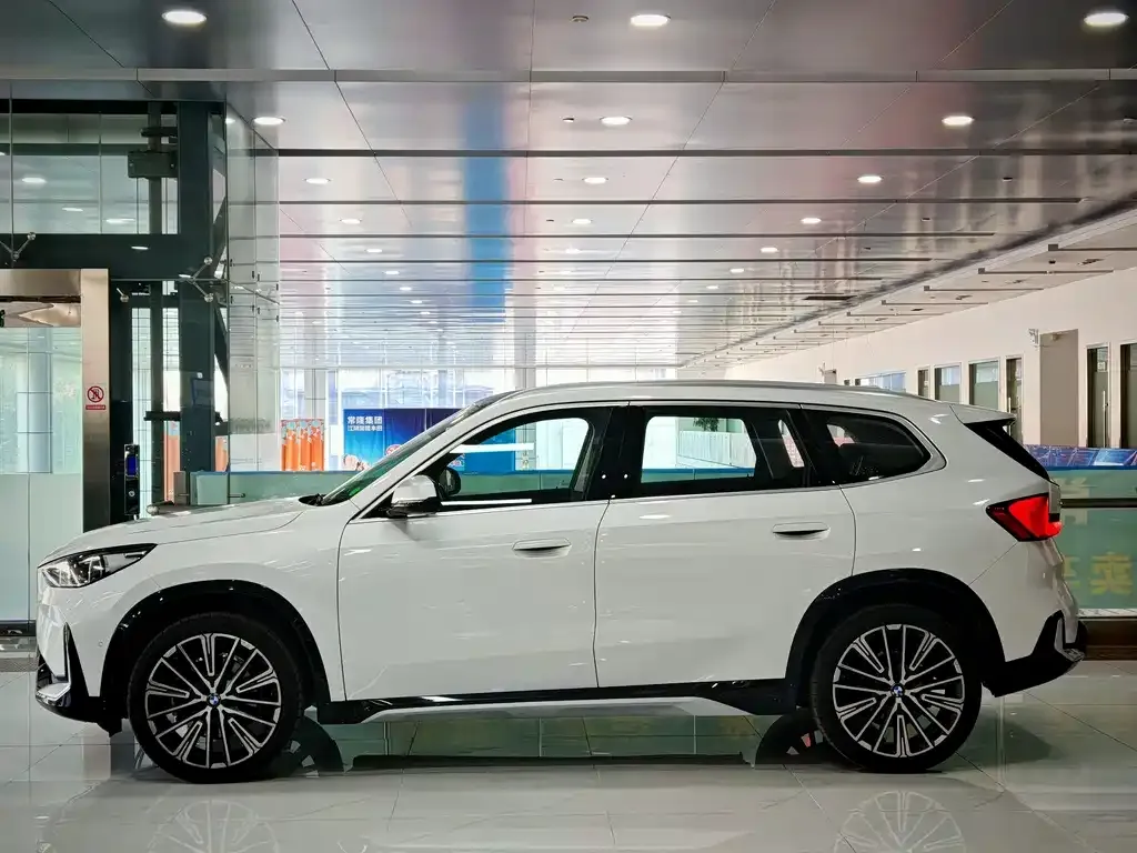 BMW X1 — фото 6