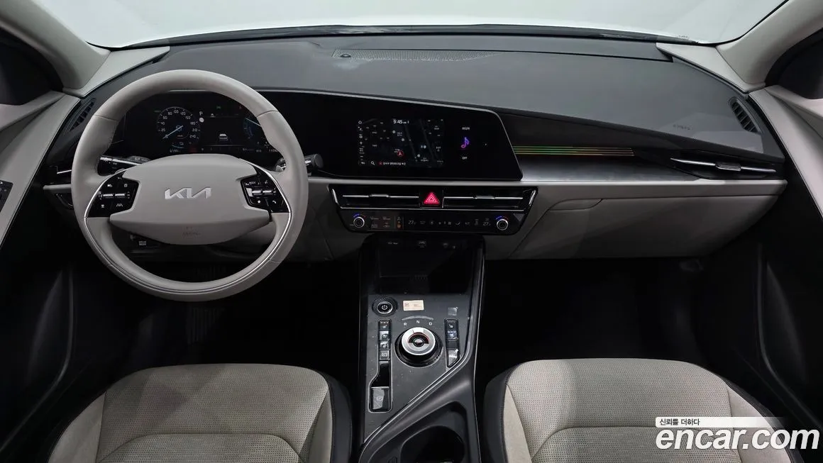 Kia Niro — фото 10