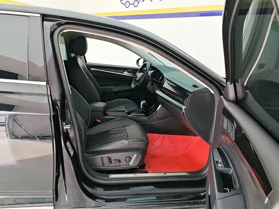 Volkswagen Passat — фото 8