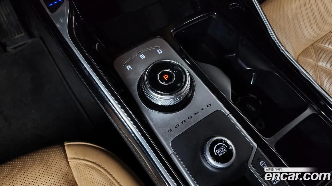 Kia Sorento — фото 9